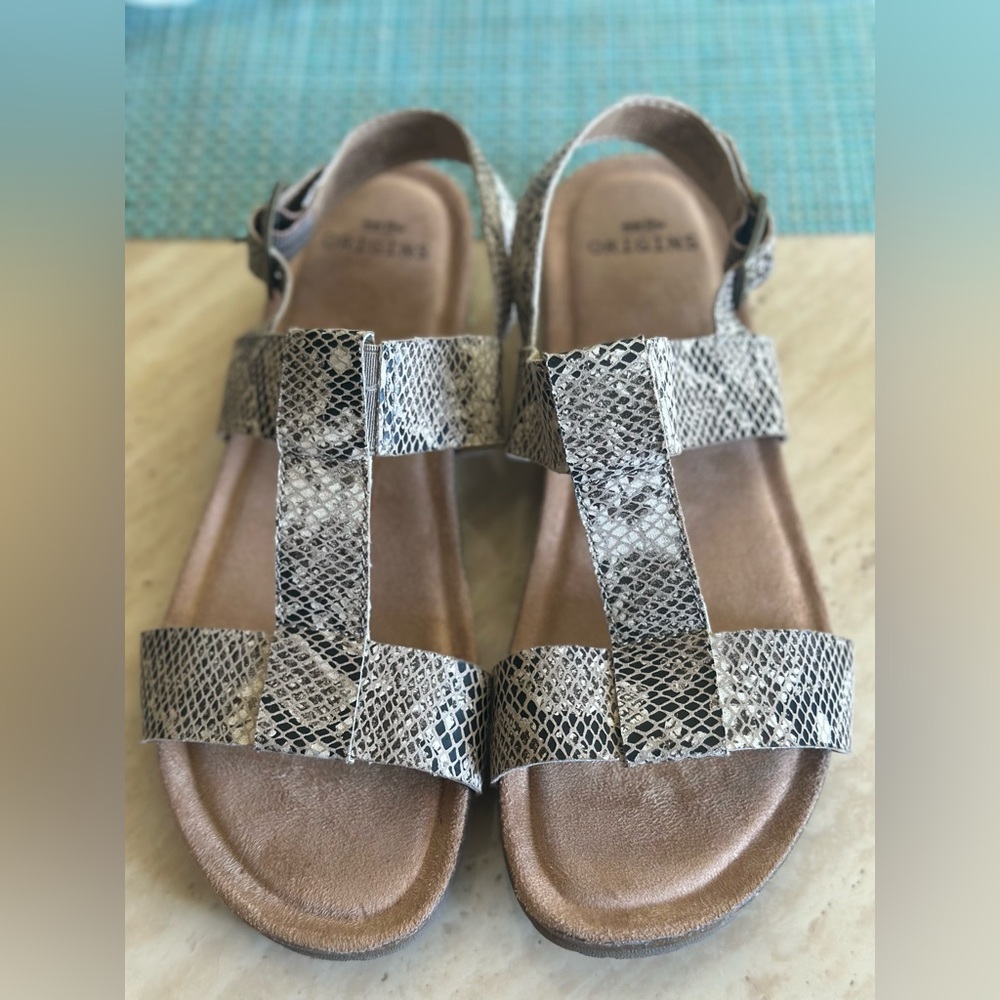 Earth Origins Sandals Womens 9.5 Lyndon Lulu Strappy Snake Skin